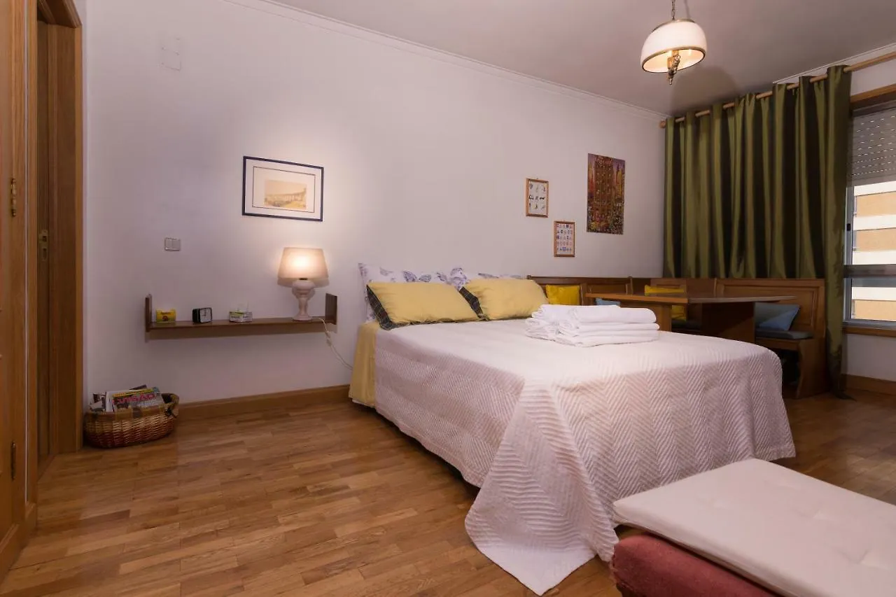 Apartment In Portela Near The Airport Lissabon